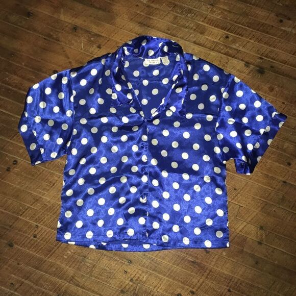 Victoria's Secret Other - Victoria’s Secret P polka dot satiny shirt